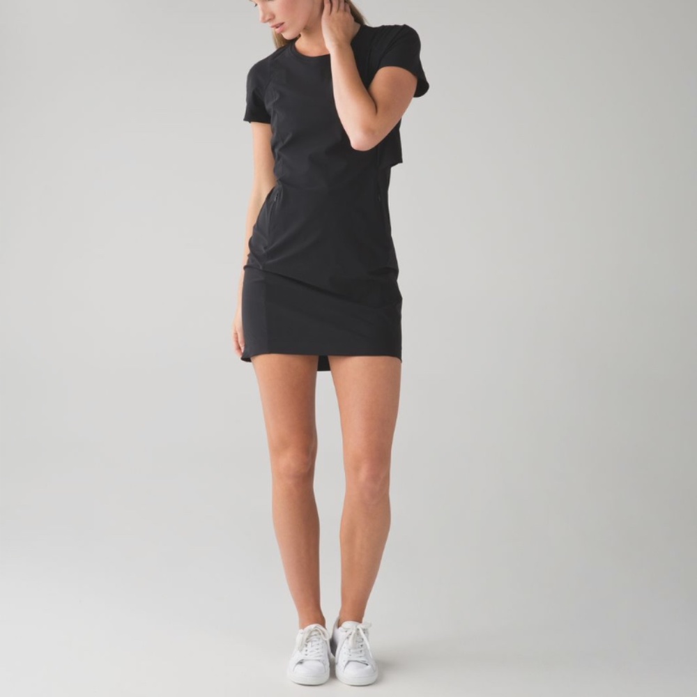 Lululemon &go Endeavor Dress